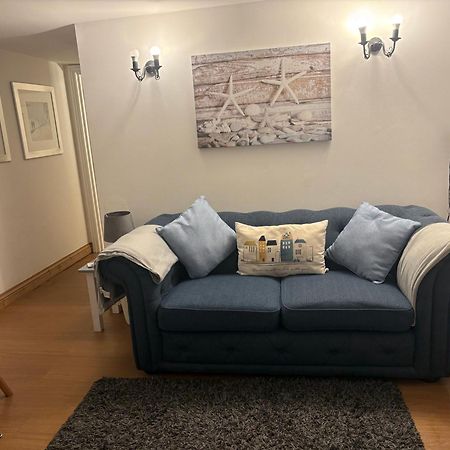 Seaton, Devon, Two Bed Apartment, Just Off The Sea Front. Экстерьер фото