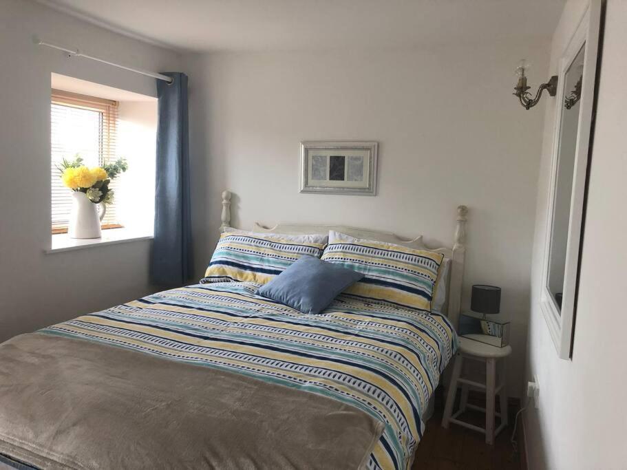 Seaton, Devon, Two Bed Apartment, Just Off The Sea Front. Экстерьер фото