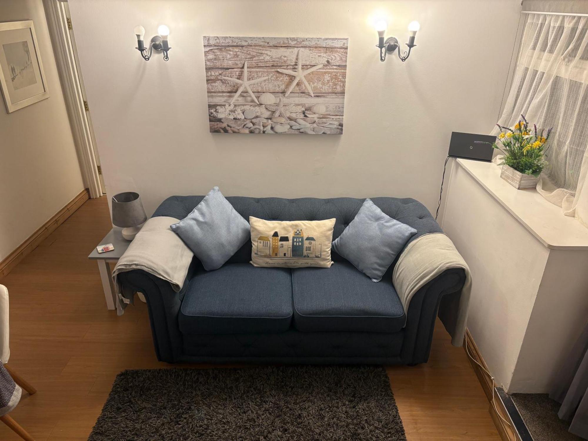 Seaton, Devon, Two Bed Apartment, Just Off The Sea Front. Экстерьер фото
